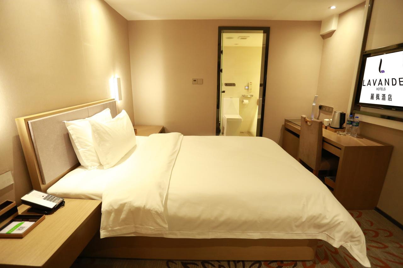 Lavande Hotel Baogang Avenue Guangbai Xinyi Branch Гуанджоу Екстериор снимка