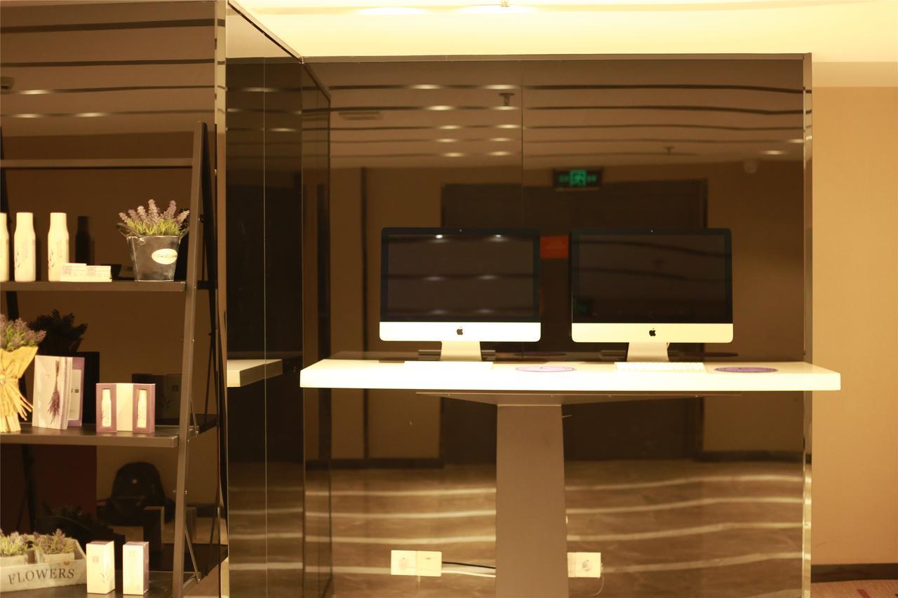 Lavande Hotel Baogang Avenue Guangbai Xinyi Branch Гуанджоу Екстериор снимка