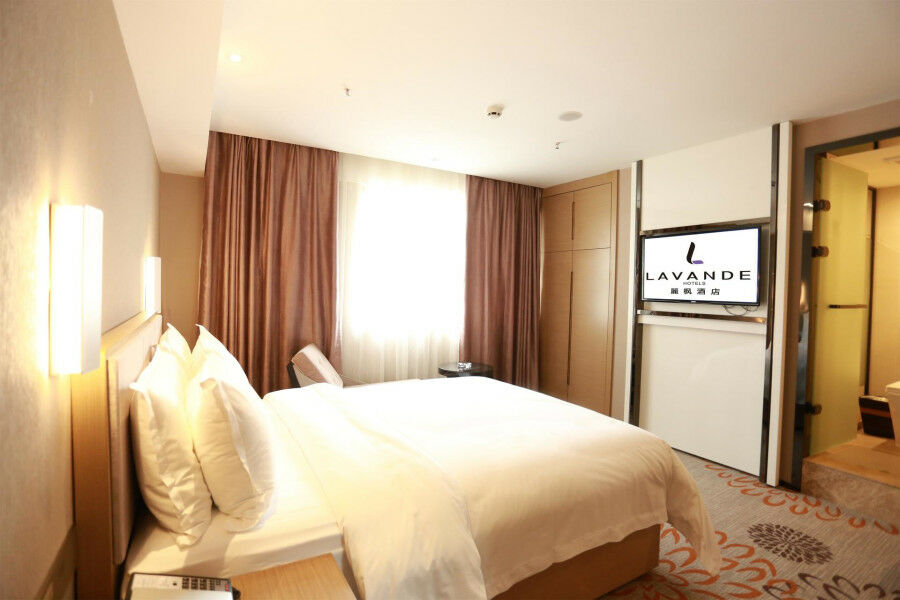 Lavande Hotel Baogang Avenue Guangbai Xinyi Branch Гуанджоу Екстериор снимка