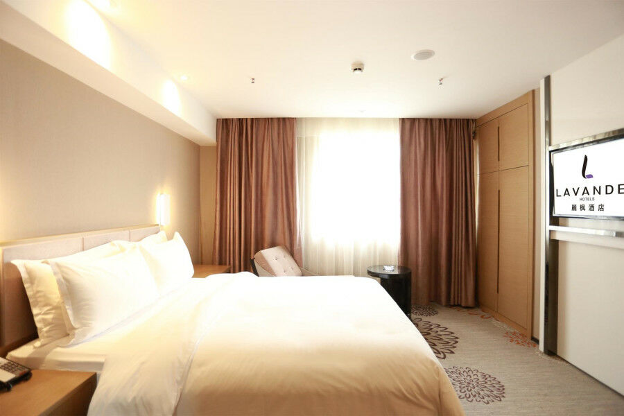 Lavande Hotel Baogang Avenue Guangbai Xinyi Branch Гуанджоу Екстериор снимка
