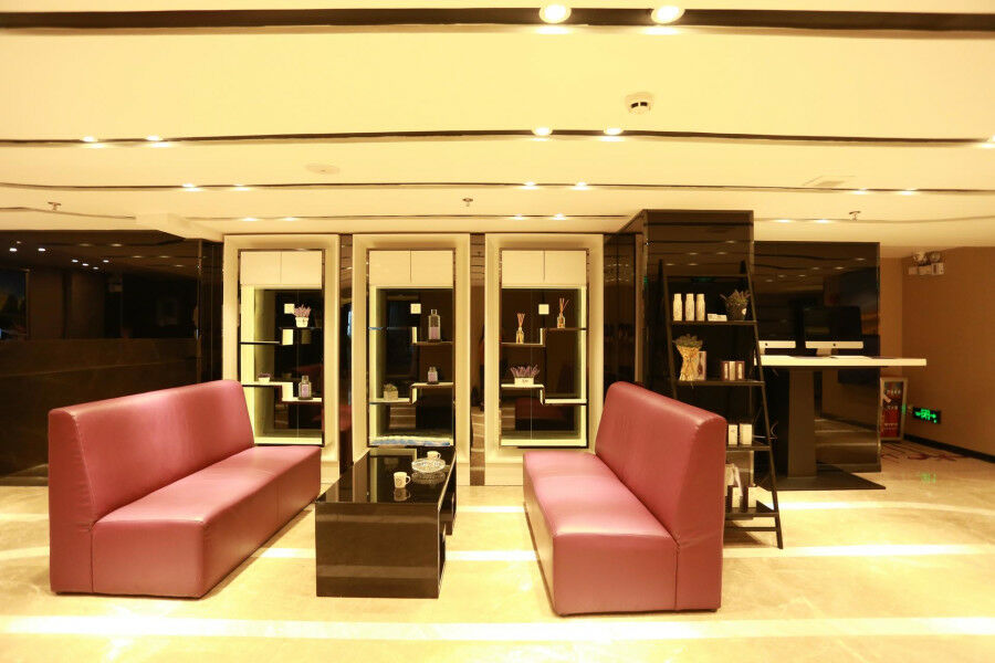 Lavande Hotel Baogang Avenue Guangbai Xinyi Branch Гуанджоу Екстериор снимка