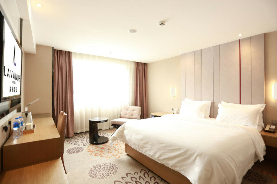Lavande Hotel Baogang Avenue Guangbai Xinyi Branch Гуанджоу Екстериор снимка