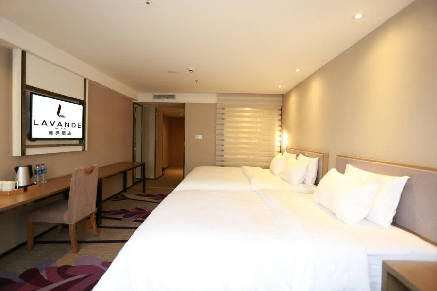 Lavande Hotel Baogang Avenue Guangbai Xinyi Branch Гуанджоу Екстериор снимка